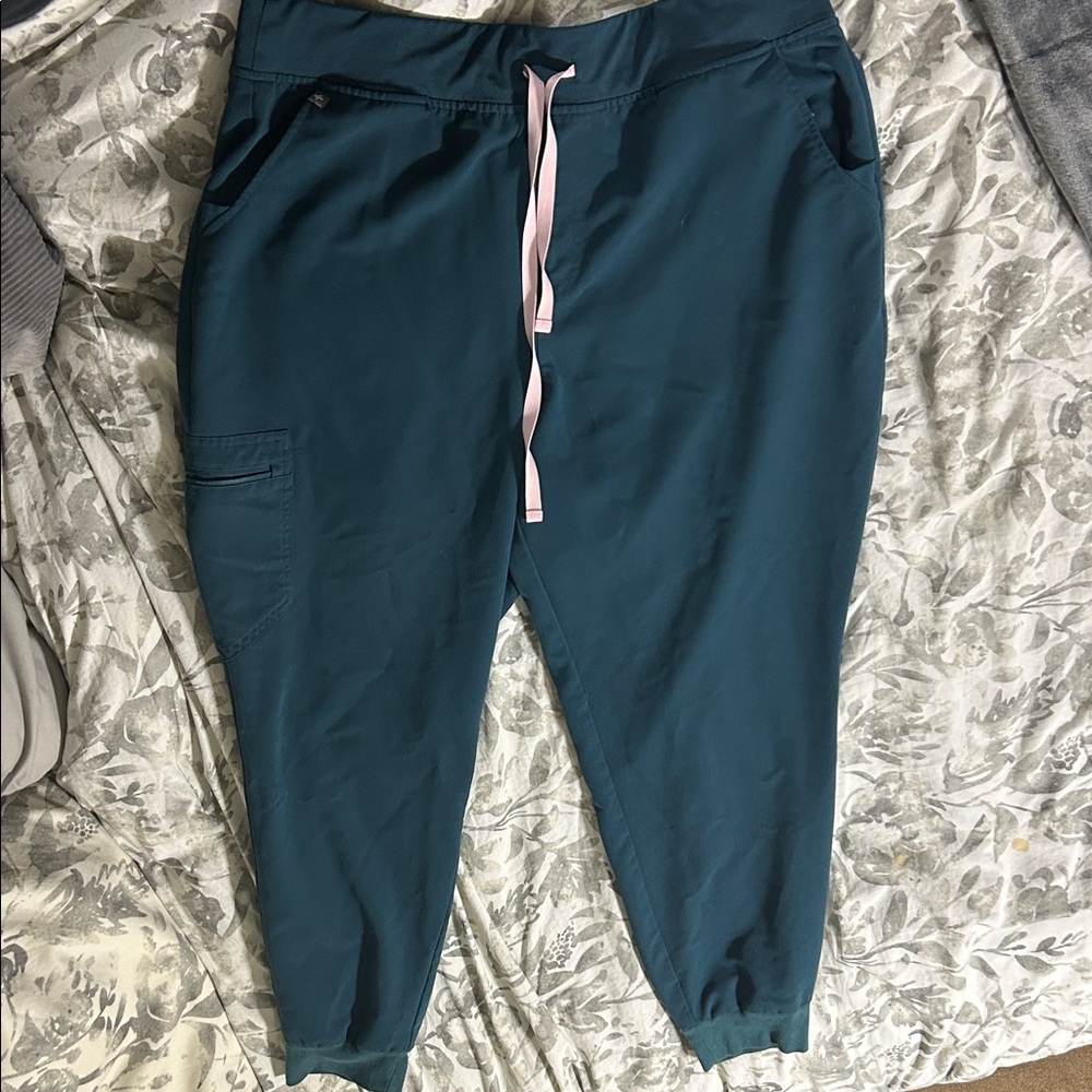 Women’s Figs Teal Technical Collection Pants scrubs